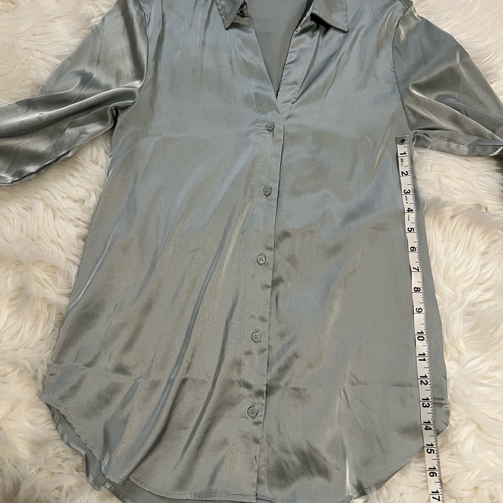 H&M Light Blue Satin Dress Shirt - Picture 5 of 6